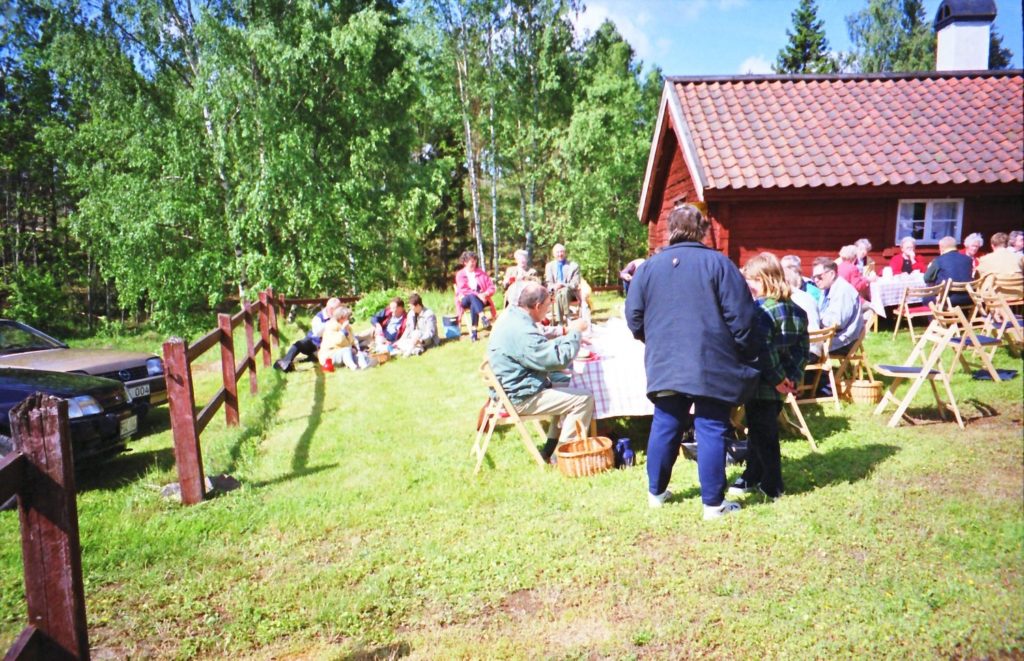 Friluftsgudtjänst År 2000 D